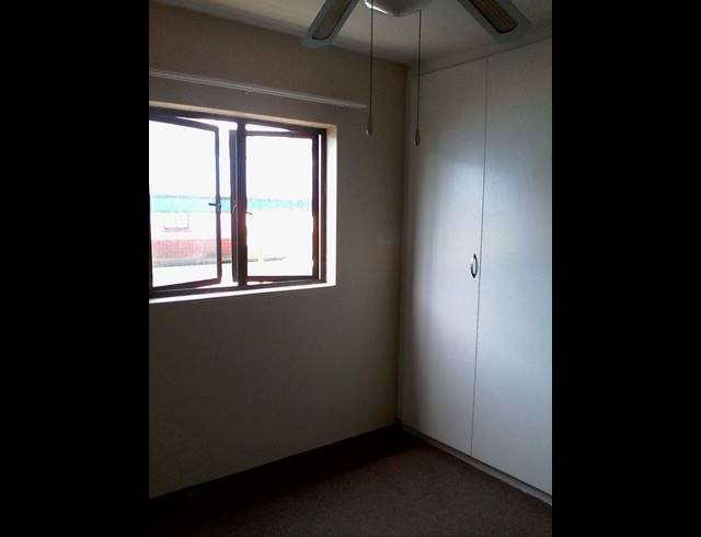 2 BEDROOM PROPERTY TO RENT IN MEER EN SEE